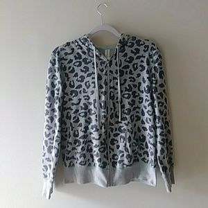 Gray hoodie with Cheetah prints